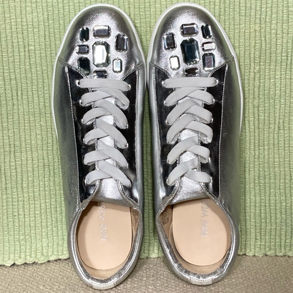 Nine West Women's Homerun Fashion Platform Sneaker Metallic Silver Shoes SZ 10 M - Picture 5 of 11